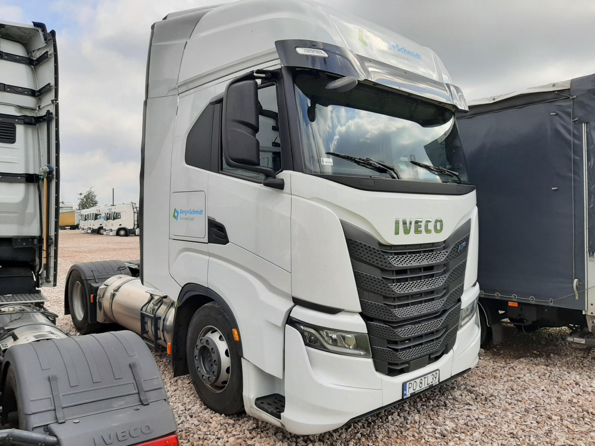 IVECO S-WAY 460 CIĄGNIK SIODŁOWY - Tahač: obrázek 1 IVECO S-WAY 460 CIĄGNIK SIODŁOWY - Tahač: obrázek 1
