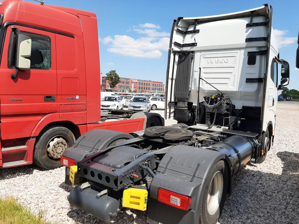 IVECO S-WAY CIĄGNIK SIODŁOWY - Tahač: obrázek 3 IVECO S-WAY CIĄGNIK SIODŁOWY - Tahač: obrázek 3