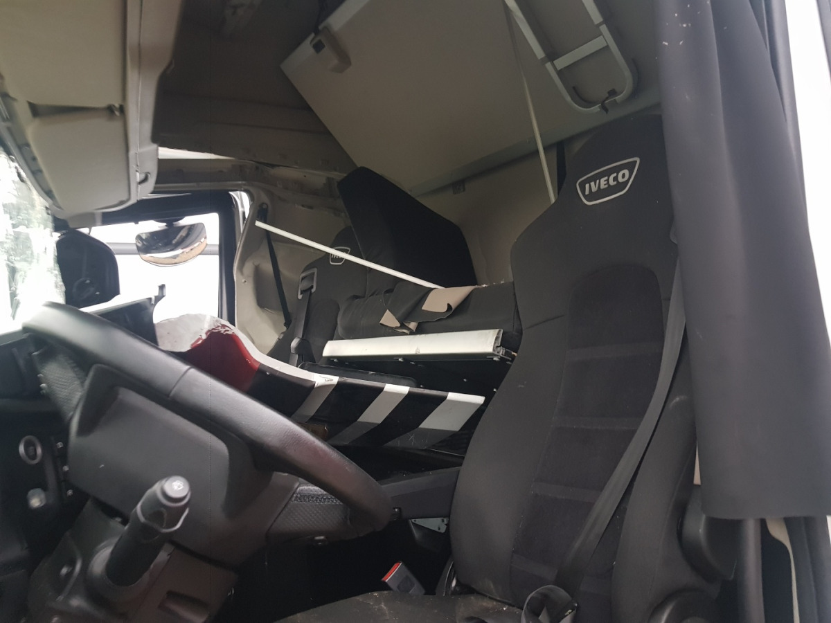 IVECO S-WAY CIĄGNIK SIODŁOWY - Tahač: obrázek 5 IVECO S-WAY CIĄGNIK SIODŁOWY - Tahač: obrázek 5
