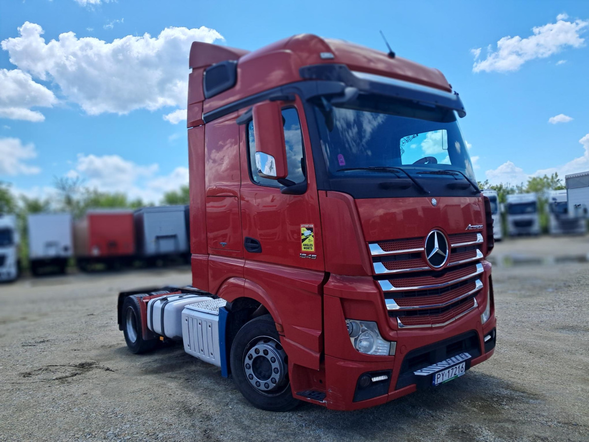 MERCEDES BENZ ACTROS CIĄGNIK SIODŁOWY - Tahač: obrázek 1 MERCEDES BENZ ACTROS CIĄGNIK SIODŁOWY - Tahač: obrázek 1