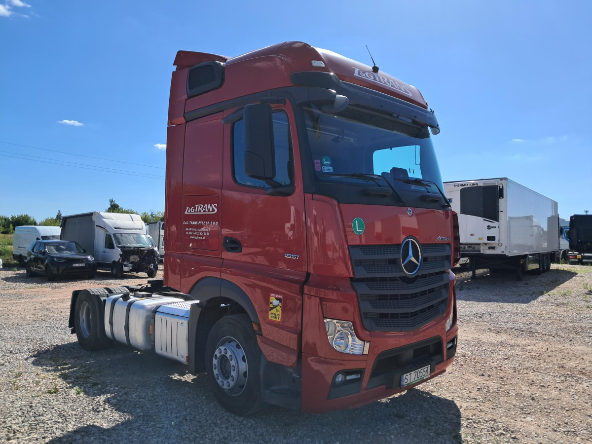 MERCEDES BENZ ACTROS CIĄGNIK SIODŁOWY - Tahač: obrázek 1 MERCEDES BENZ ACTROS CIĄGNIK SIODŁOWY - Tahač: obrázek 1