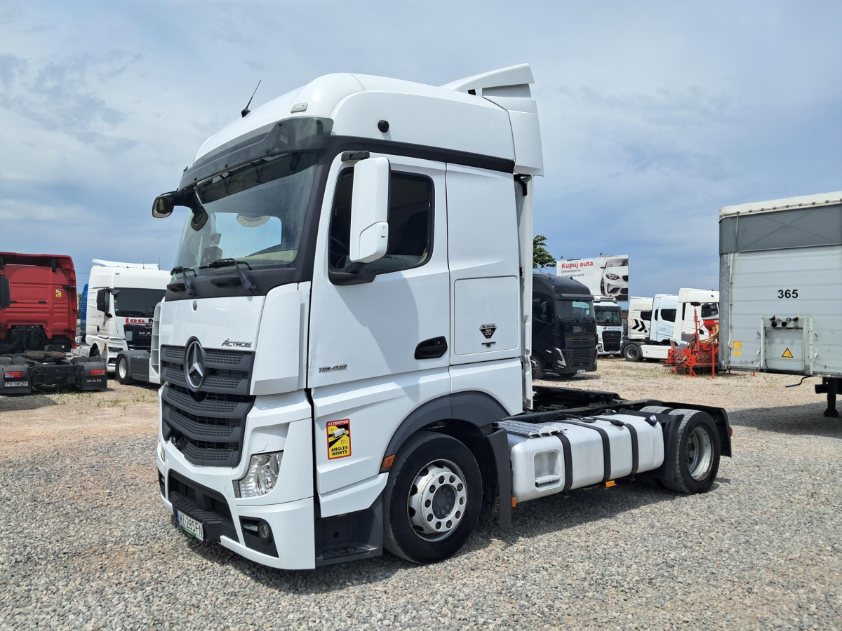 MERCEDES BENZ ACTROS CIĄGNIK SIODŁOWY - Tahač: obrázek 3 MERCEDES BENZ ACTROS CIĄGNIK SIODŁOWY - Tahač: obrázek 3