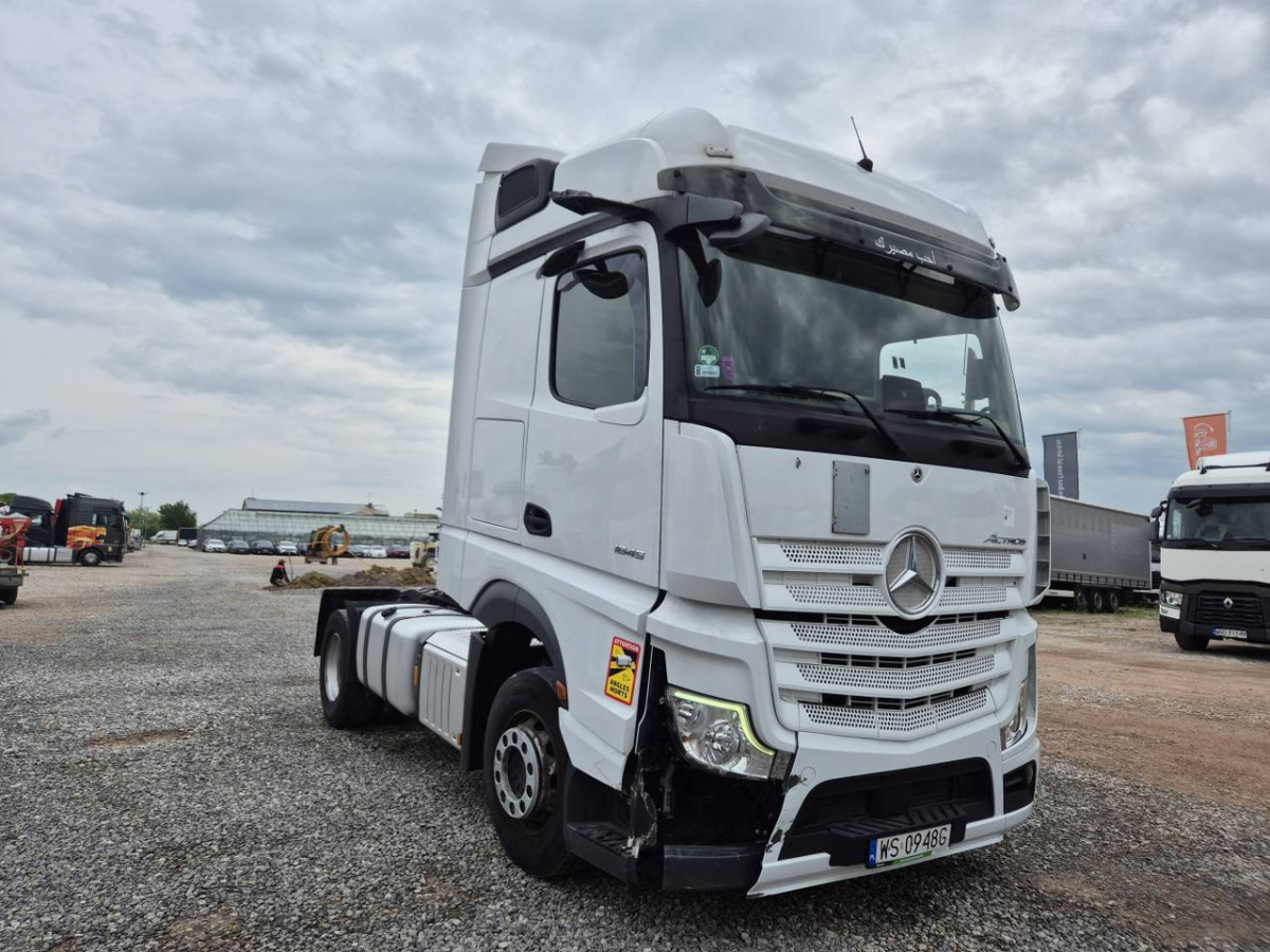 MERCEDES BENZ ACTROS CIĄGNIK SIODŁOWY - Tahač: obrázek 1 MERCEDES BENZ ACTROS CIĄGNIK SIODŁOWY - Tahač: obrázek 1