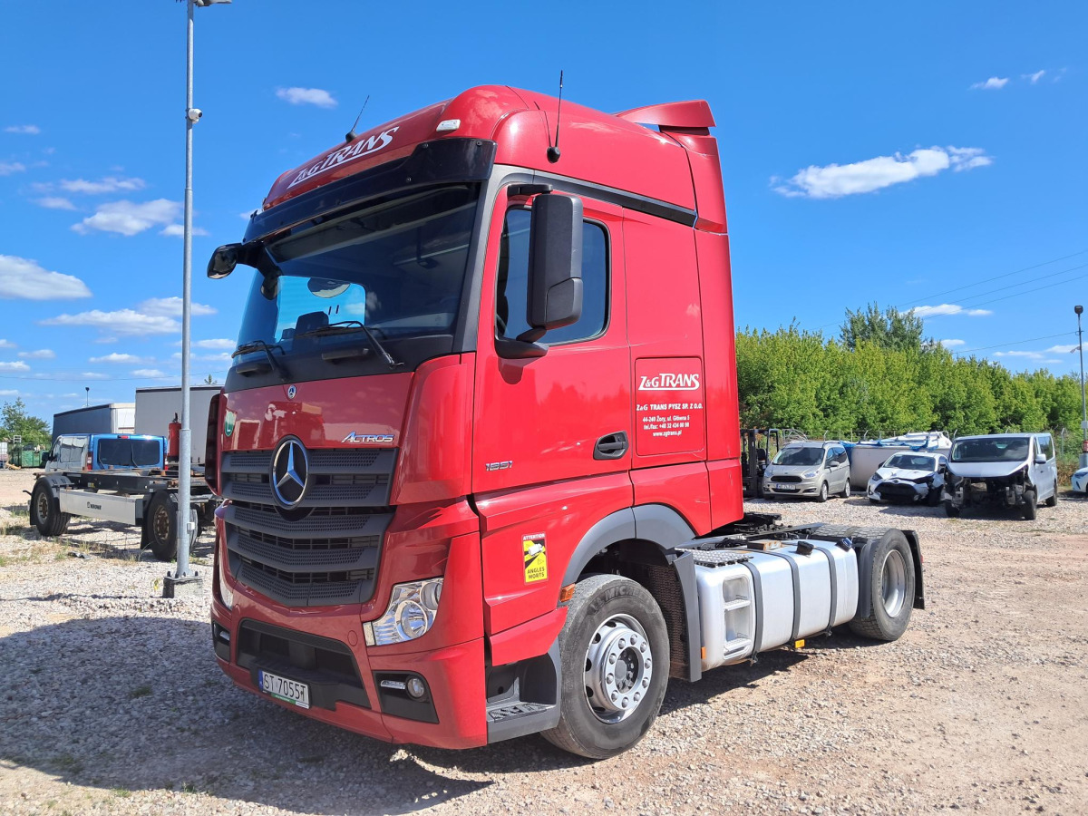 MERCEDES BENZ ACTROS CIĄGNIK SIODŁOWY - Tahač: obrázek 2 MERCEDES BENZ ACTROS CIĄGNIK SIODŁOWY - Tahač: obrázek 2