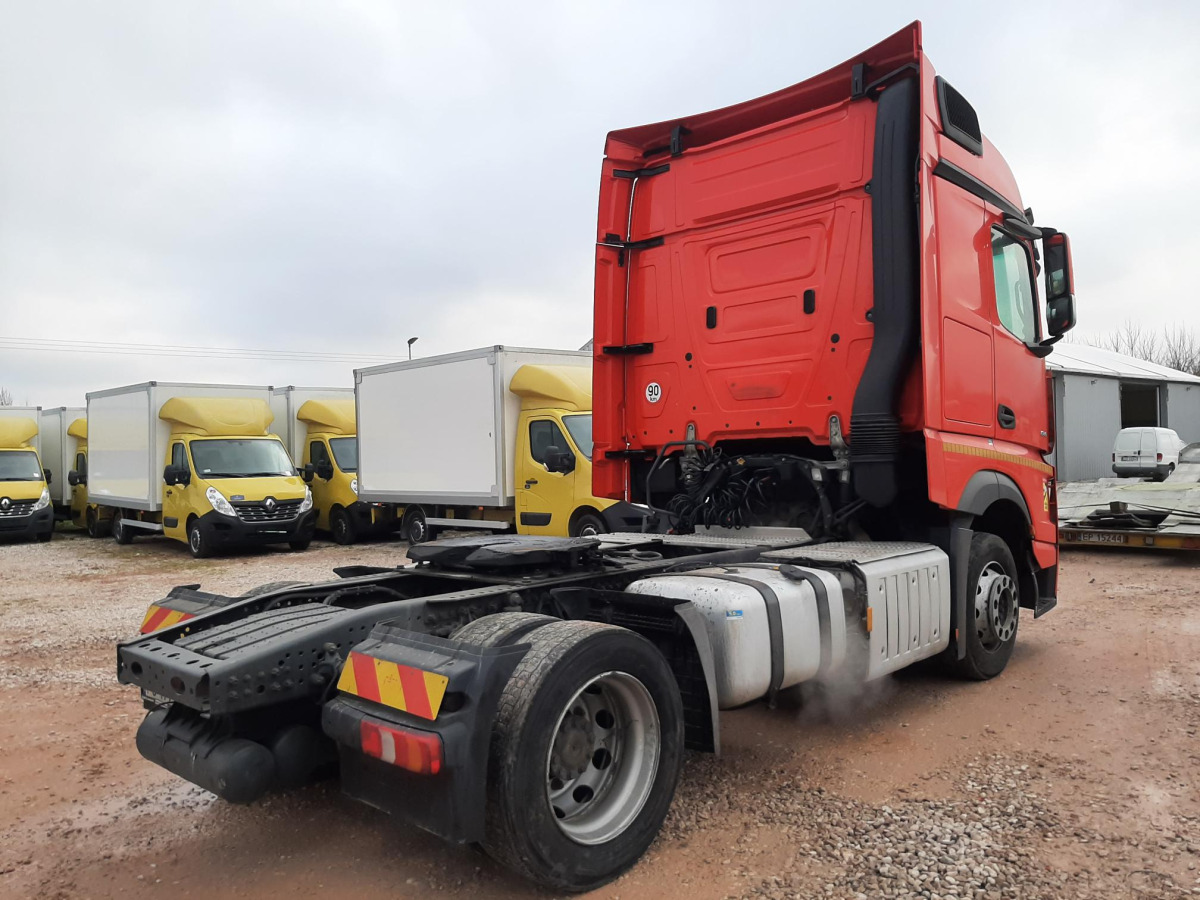 MERCEDES BENZ ACTROS CIĄGNIK SIODŁOWY - Tahač: obrázek 5 MERCEDES BENZ ACTROS CIĄGNIK SIODŁOWY - Tahač: obrázek 5