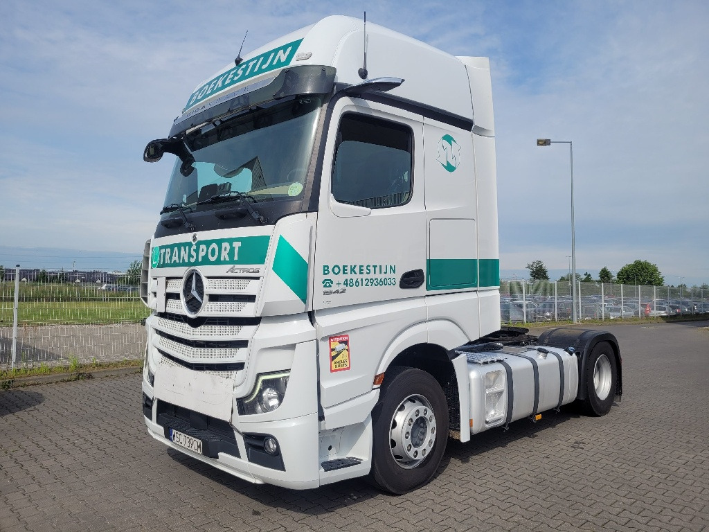 MERCEDES BENZ ACTROS CIĄGNIK SIODŁOWY - Tahač: obrázek 2 MERCEDES BENZ ACTROS CIĄGNIK SIODŁOWY - Tahač: obrázek 2