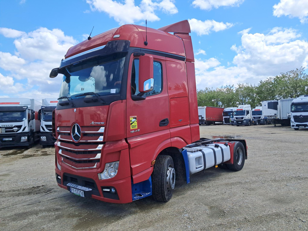 MERCEDES BENZ ACTROS CIĄGNIK SIODŁOWY - Tahač: obrázek 3 MERCEDES BENZ ACTROS CIĄGNIK SIODŁOWY - Tahač: obrázek 3