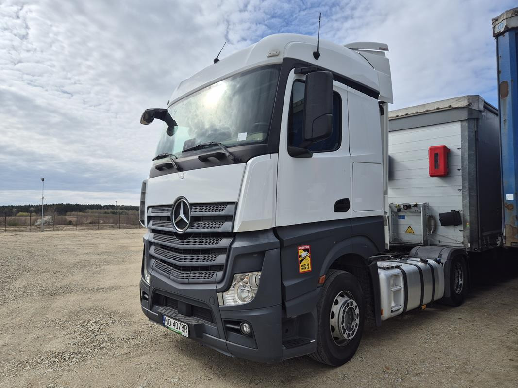 MERCEDES BENZ ACTROS CIĄGNIK SIODŁOWY - Tahač: obrázek 4 MERCEDES BENZ ACTROS CIĄGNIK SIODŁOWY - Tahač: obrázek 4
