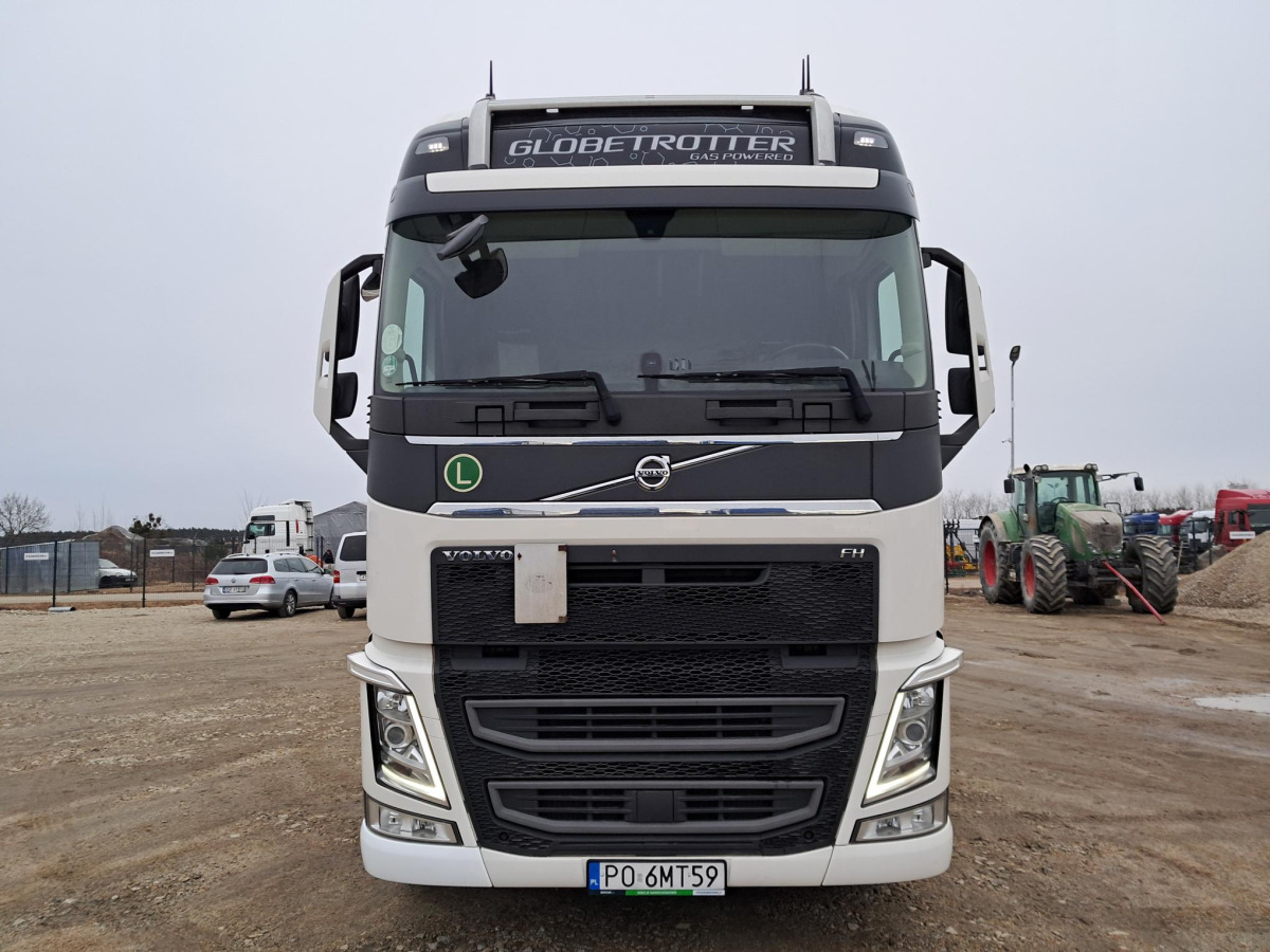 VOLVO FH 460 CIĄGNIK SIODŁOWY - Tahač: obrázek 2 VOLVO FH 460 CIĄGNIK SIODŁOWY - Tahač: obrázek 2