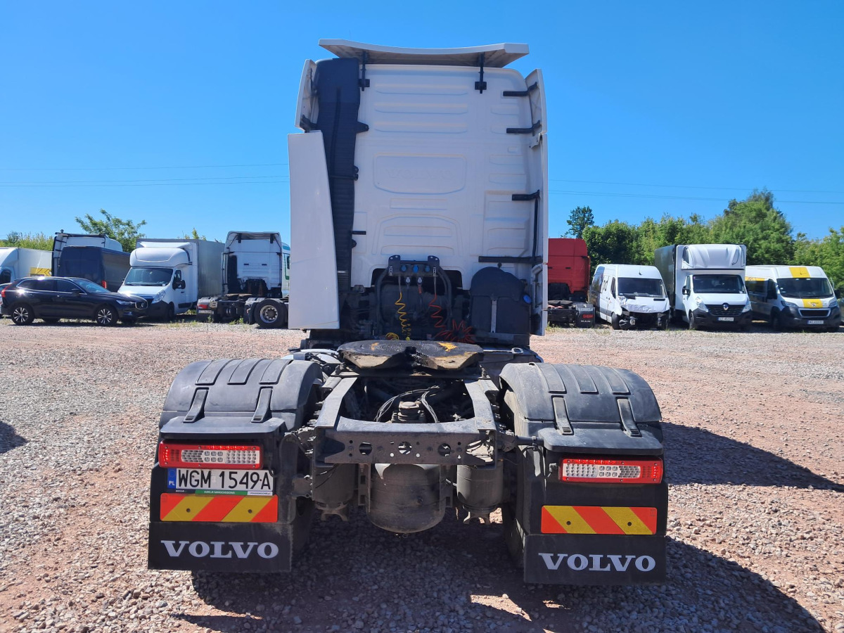 VOLVO FH CIĄGNIK SIODŁOWY - Tahač: obrázek 4 VOLVO FH CIĄGNIK SIODŁOWY - Tahač: obrázek 4
