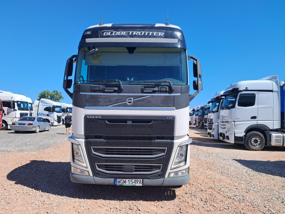 VOLVO FH CIĄGNIK SIODŁOWY - Tahač: obrázek 3 VOLVO FH CIĄGNIK SIODŁOWY - Tahač: obrázek 3