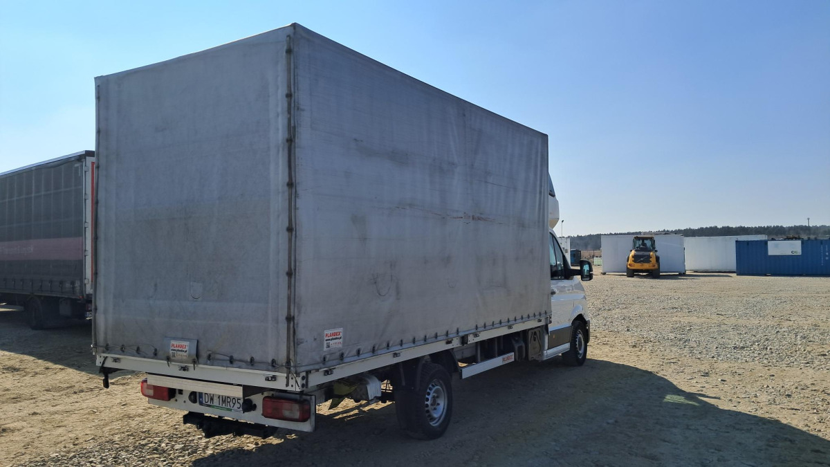 VOLKSWAGEN CRAFTER PLANDEKA - Plachtová dodávka: obrázek 5 VOLKSWAGEN CRAFTER PLANDEKA - Plachtová dodávka: obrázek 5