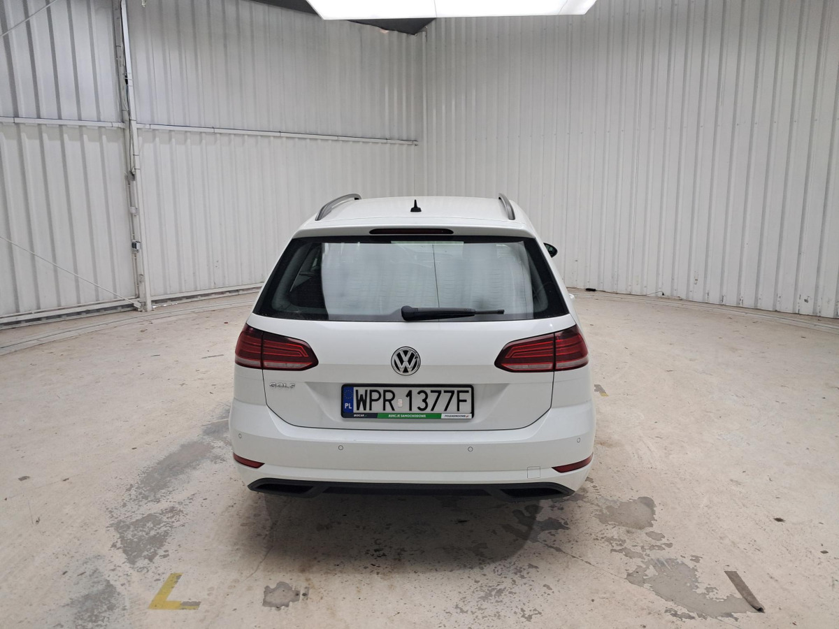 VOLKSWAGEN GOLF KOMBI - Osobní auto: obrázek 5 VOLKSWAGEN GOLF KOMBI - Osobní auto: obrázek 5