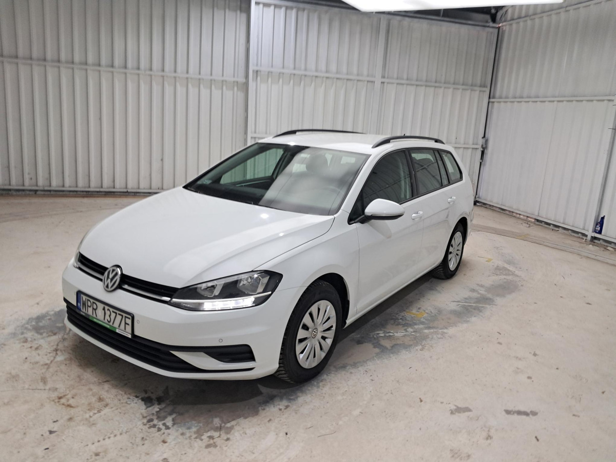 VOLKSWAGEN GOLF KOMBI - Osobní auto: obrázek 3 VOLKSWAGEN GOLF KOMBI - Osobní auto: obrázek 3