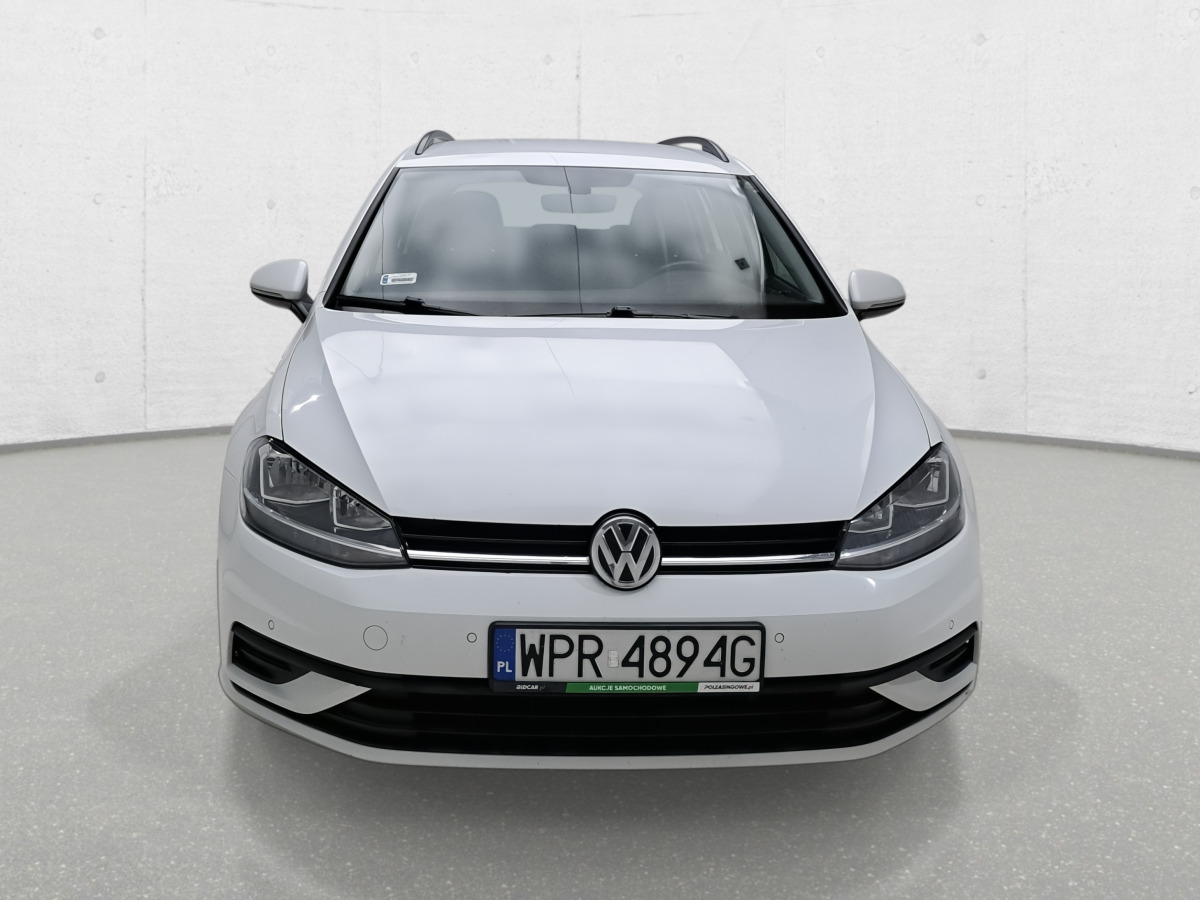 VOLKSWAGEN GOLF KOMBI - Osobní auto: obrázek 3 VOLKSWAGEN GOLF KOMBI - Osobní auto: obrázek 3