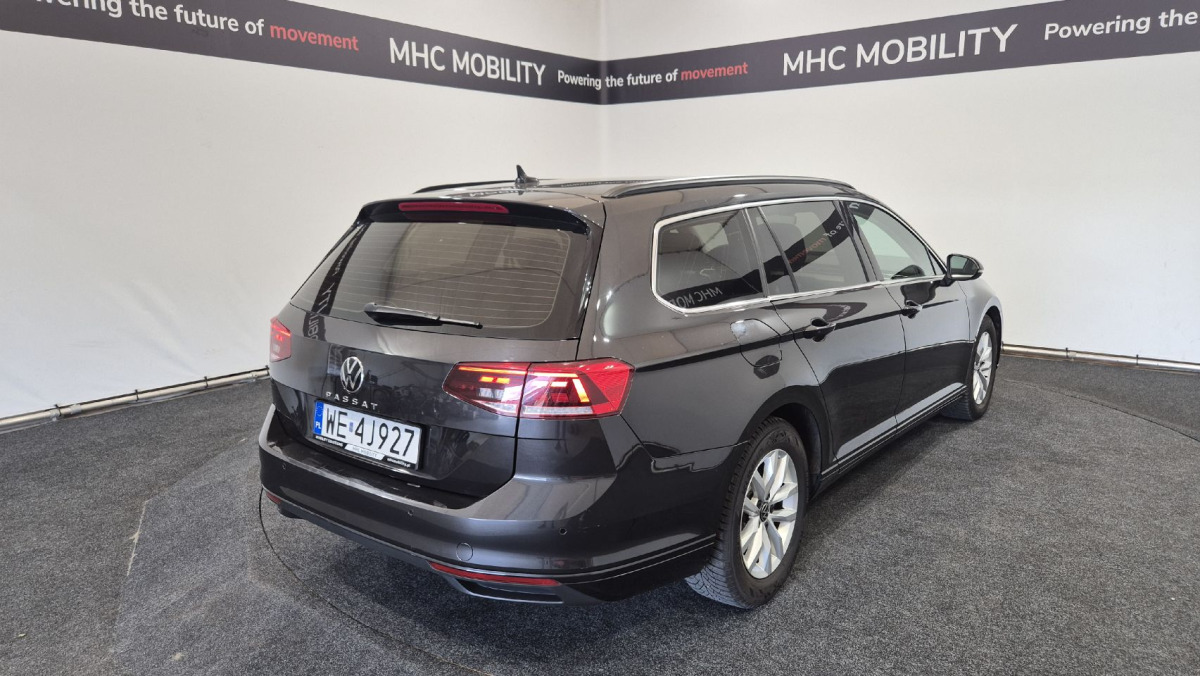 VOLKSWAGEN PASSAT KOMBI - Osobní auto: obrázek 4 VOLKSWAGEN PASSAT KOMBI - Osobní auto: obrázek 4