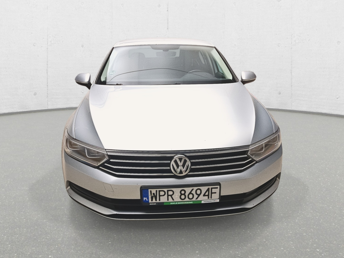 VOLKSWAGEN PASSAT SEDAN - Osobní auto: obrázek 3 VOLKSWAGEN PASSAT SEDAN - Osobní auto: obrázek 3