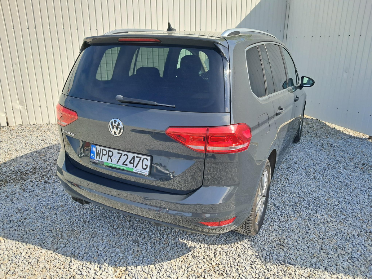 VOLKSWAGEN TOURAN MINIVAN - Osobní auto: obrázek 4 VOLKSWAGEN TOURAN MINIVAN - Osobní auto: obrázek 4