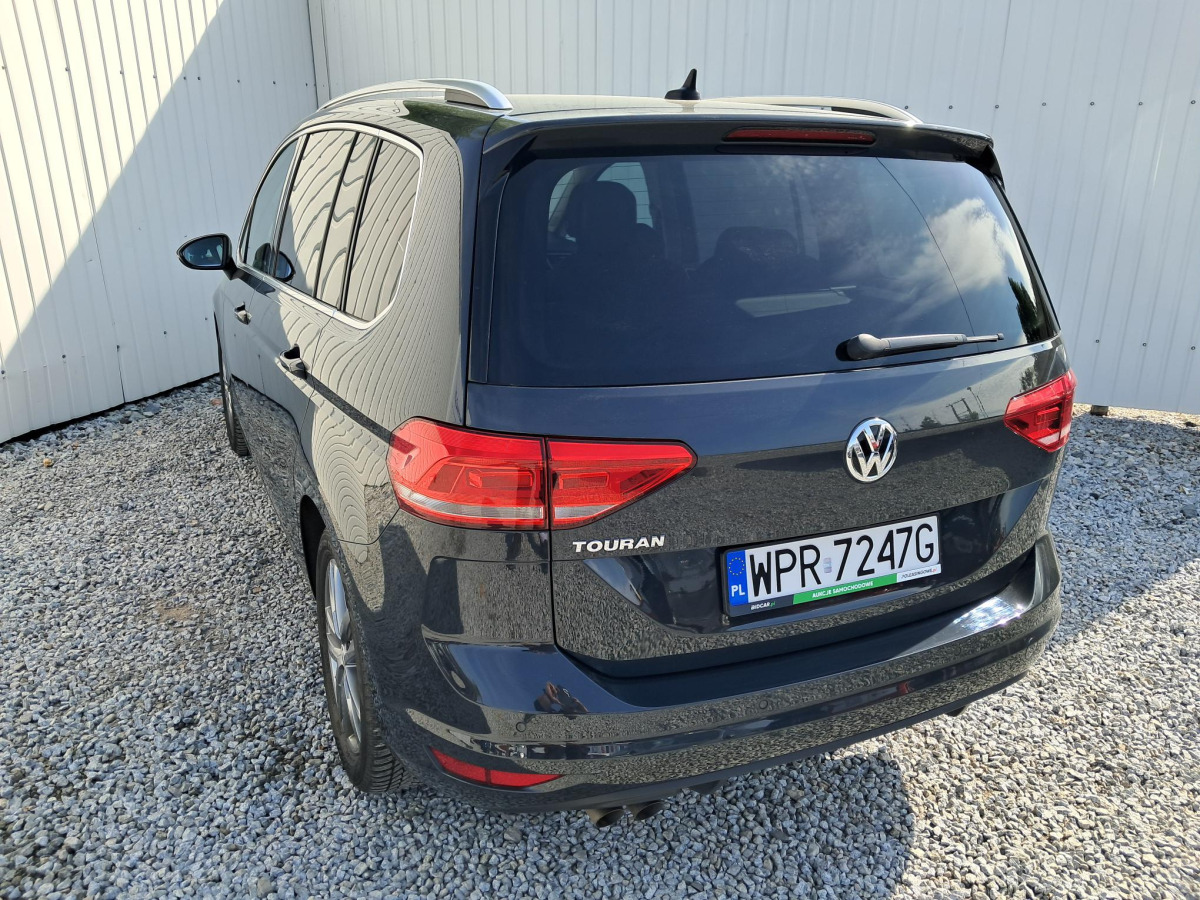 VOLKSWAGEN TOURAN MINIVAN - Osobní auto: obrázek 5 VOLKSWAGEN TOURAN MINIVAN - Osobní auto: obrázek 5