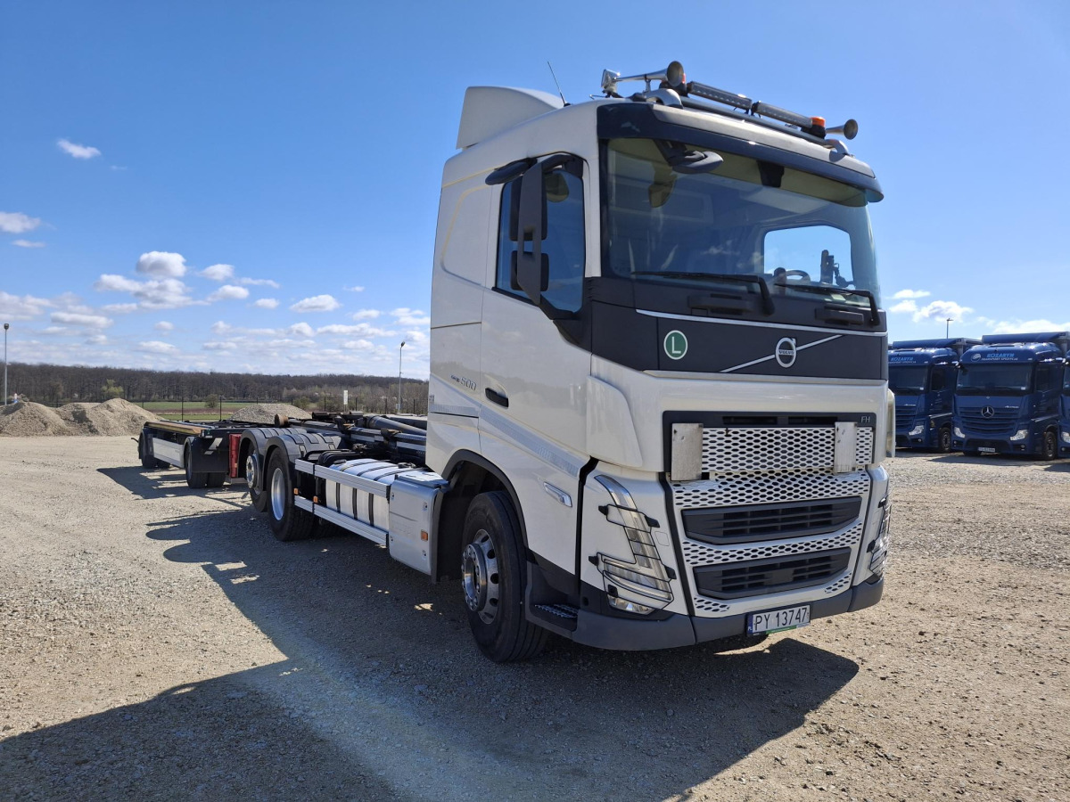 VOLVO FH 500 CIĄGNIK SIODŁOWY - Hákový nosič kontejnerů: obrázek 1 VOLVO FH 500 CIĄGNIK SIODŁOWY - Hákový nosič kontejnerů: obrázek 1