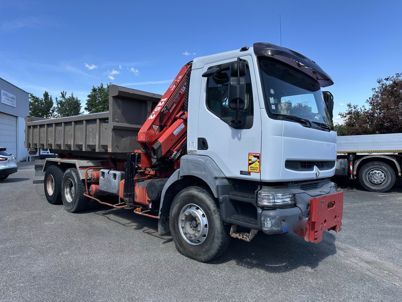 RENAULT KERAX 420DCI - Hákový nosič kontejnerů, Auto s hydraulickou rukou: obrázek 2 RENAULT KERAX 420DCI - Hákový nosič kontejnerů, Auto s hydraulickou rukou: obrázek 2
