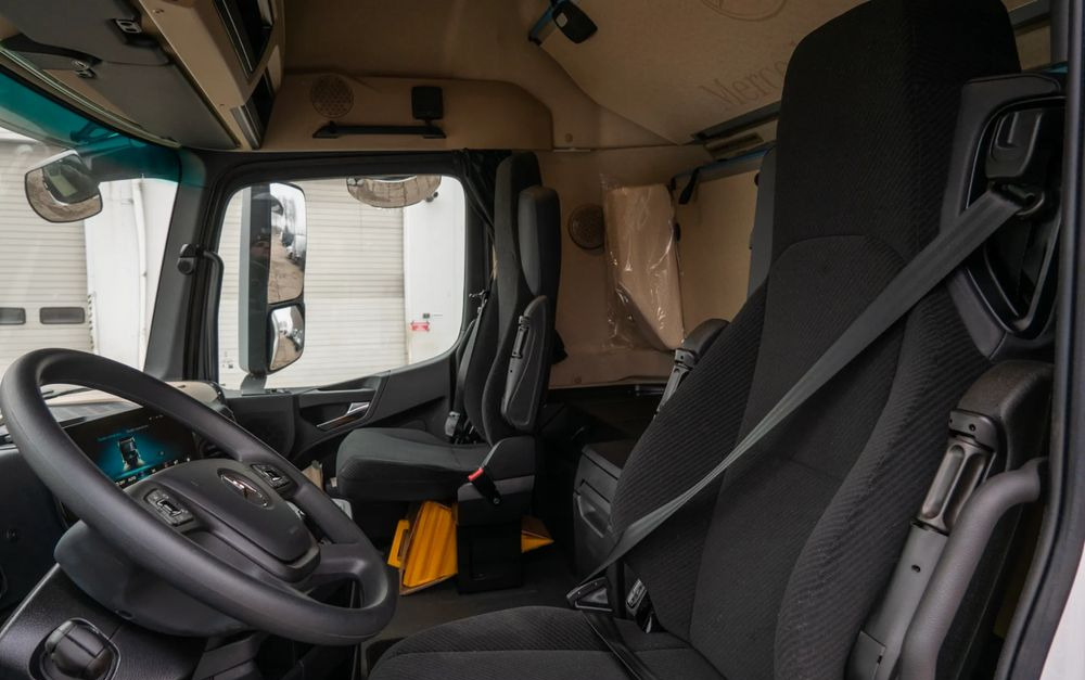 Mercedes-Benz Actros 1842 LnR z Przyczepą - Plachtový nákladní auto: obrázek 5 Mercedes-Benz Actros 1842 LnR z Przyczepą - Plachtový nákladní auto: obrázek 5