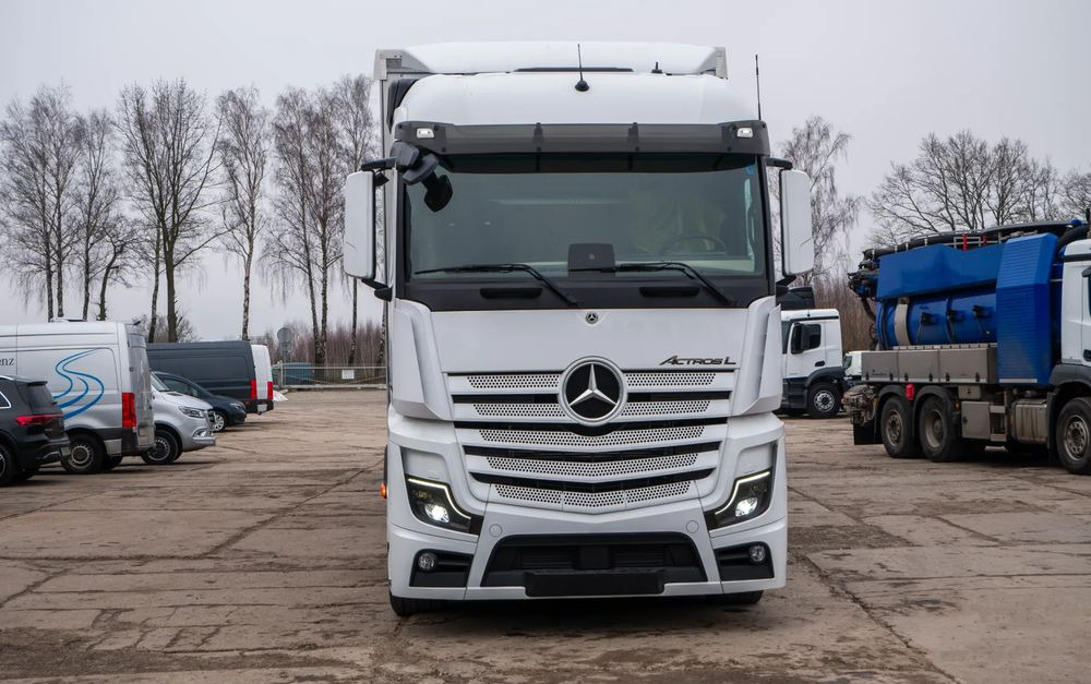 Mercedes-Benz Actros 1842 LnR z Przyczepą - Plachtový nákladní auto: obrázek 2 Mercedes-Benz Actros 1842 LnR z Przyczepą - Plachtový nákladní auto: obrázek 2