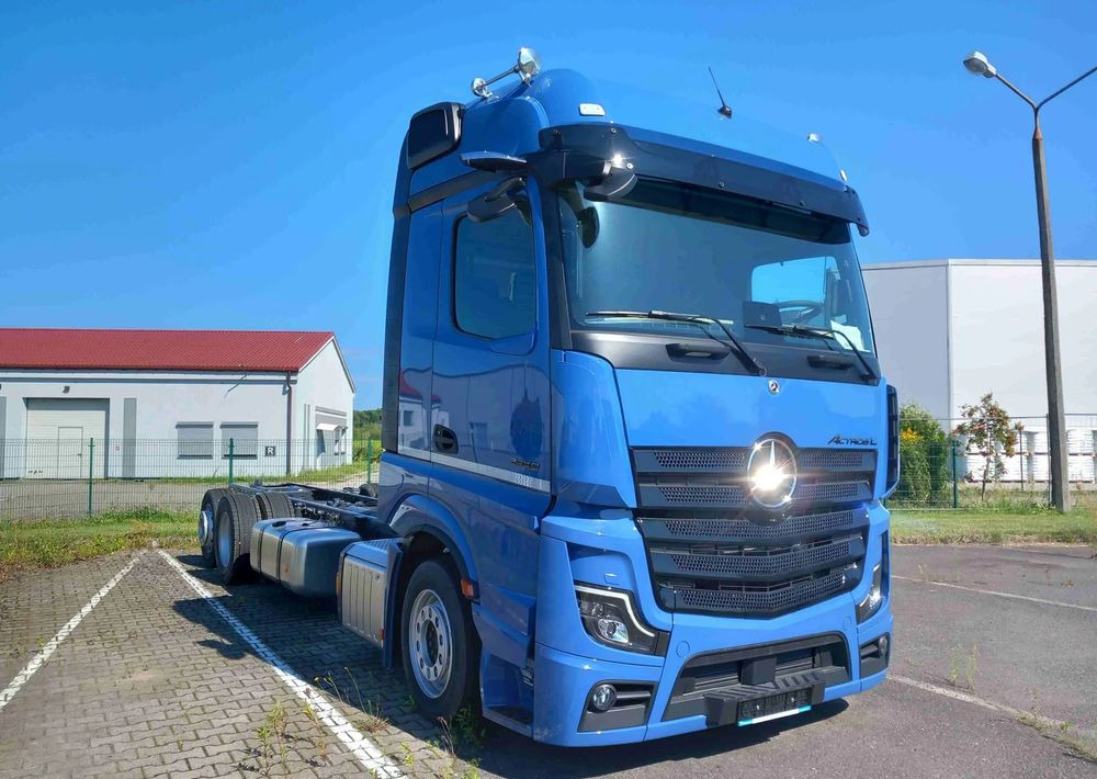 Mercedes-Benz Actros 2548 LnR - Podvozek s kabinou: obrázek 2 Mercedes-Benz Actros 2548 LnR - Podvozek s kabinou: obrázek 2