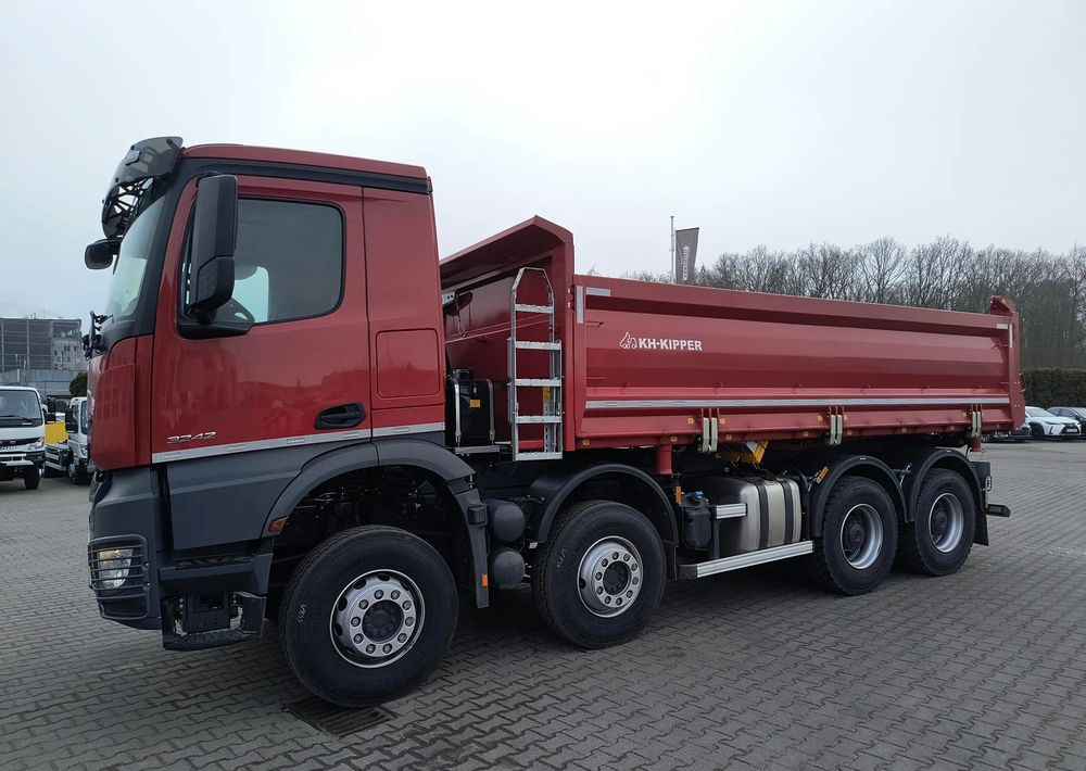 Mercedes-Benz Arocs 4142 AK 8x6 3W Hydroburta - Sklápěč: obrázek 2 Mercedes-Benz Arocs 4142 AK 8x6 3W Hydroburta - Sklápěč: obrázek 2