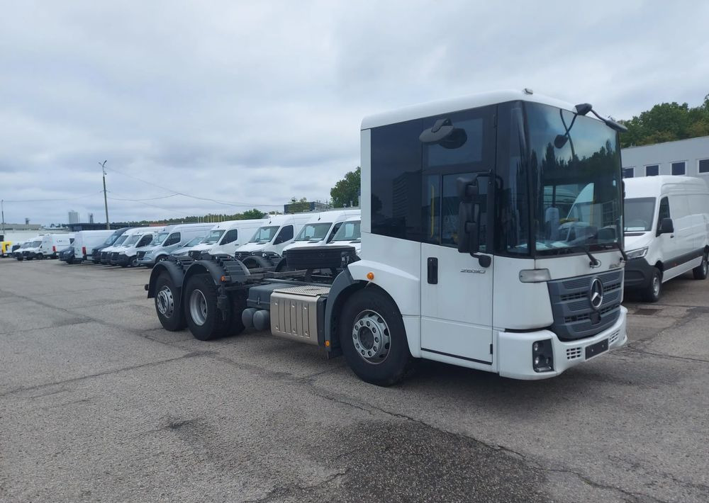 Mercedes-Benz Econic 2630 L ENA - Podvozek s kabinou: obrázek 3 Mercedes-Benz Econic 2630 L ENA - Podvozek s kabinou: obrázek 3