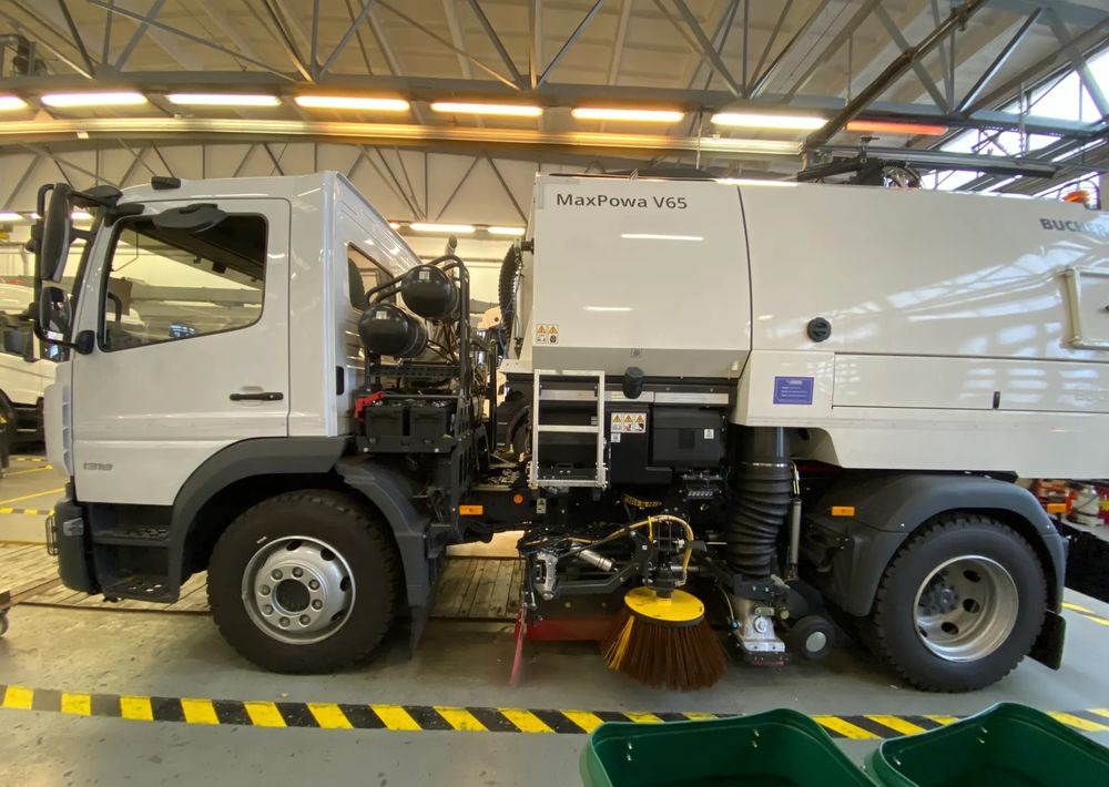 Mercedes-Benz Mercedes-Benz Atego 1318 LKO Zamiatarka - Vůz na odvoz odpadků: obrázek 2 Mercedes-Benz Mercedes-Benz Atego 1318 LKO Zamiatarka - Vůz na odvoz odpadků: obrázek 2