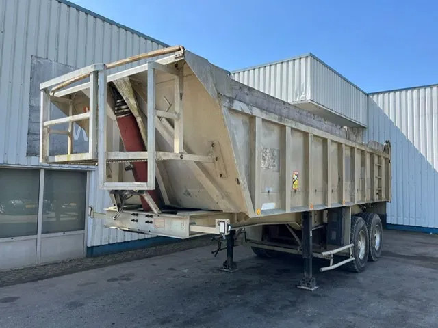 Benalu 2 Axle Alu Tipper , Spring Suspension , Drum Brakes, Fruehauf Axles - Sklápěcí návěs: obrázek 1 Benalu 2 Axle Alu Tipper , Spring Suspension , Drum Brakes, Fruehauf Axles - Sklápěcí návěs: obrázek 1