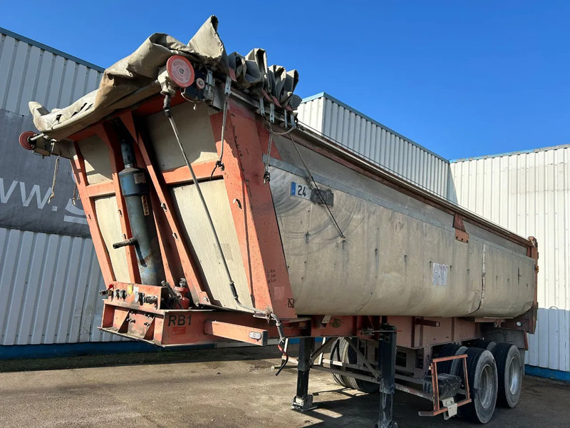 Fruehauf 2 Axle Steel Tipper , 8 Tyres, Spring Suspension , Drum Brakes - Sklápěcí návěs: obrázek 1 Fruehauf 2 Axle Steel Tipper , 8 Tyres, Spring Suspension , Drum Brakes - Sklápěcí návěs: obrázek 1