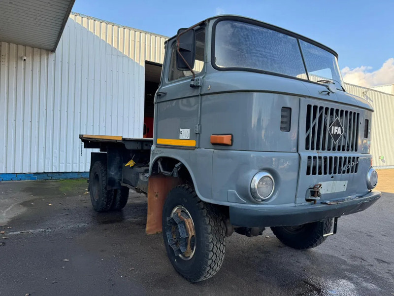 IFA W 50 LA , 4x4 - Nákladní automobil valníkový/ Plošinový: obrázek 5 IFA W 50 LA , 4x4 - Nákladní automobil valníkový/ Plošinový: obrázek 5