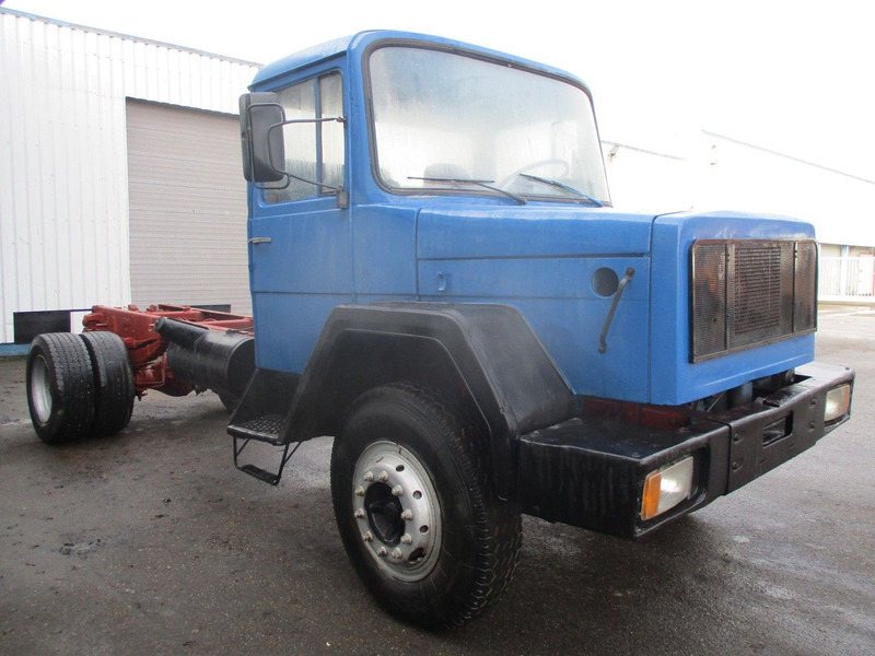 Iveco Magirus Deutz M 160 D 256 , V8 , Manual , Spring suspension - Podvozek s kabinou: obrázek 4 Iveco Magirus Deutz M 160 D 256 , V8 , Manual , Spring suspension - Podvozek s kabinou: obrázek 4