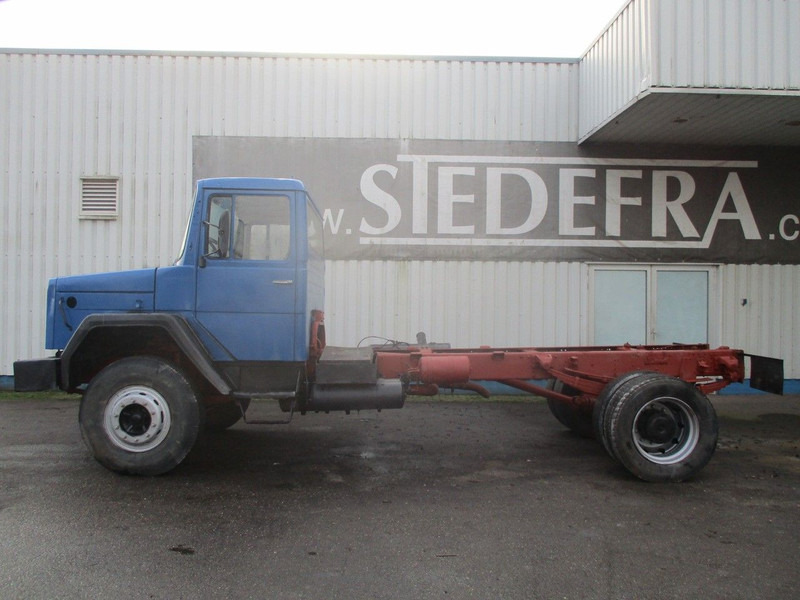 Iveco Magirus Deutz M 160 D 256 , V8 , Manual , Spring suspension - Podvozek s kabinou: obrázek 2 Iveco Magirus Deutz M 160 D 256 , V8 , Manual , Spring suspension - Podvozek s kabinou: obrázek 2