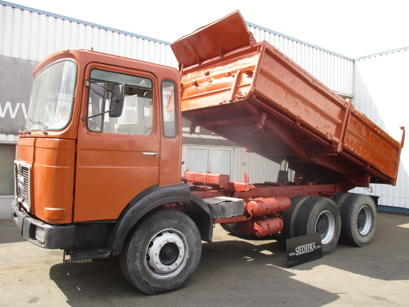 MAN 26.321 6x4 , 3 way tipper , ZF Manual , Spring suspension - Sklápěč: obrázek 1 MAN 26.321 6x4 , 3 way tipper , ZF Manual , Spring suspension - Sklápěč: obrázek 1