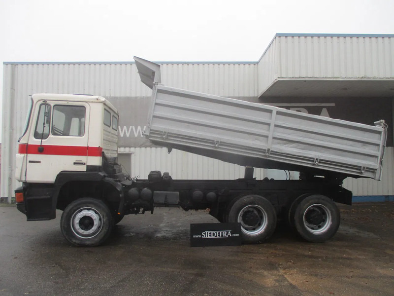 MAN 26 322 ZF Manual , 6x4 , 3 way tipper , Spring suspension - Sklápěč: obrázek 2 MAN 26 322 ZF Manual , 6x4 , 3 way tipper , Spring suspension - Sklápěč: obrázek 2