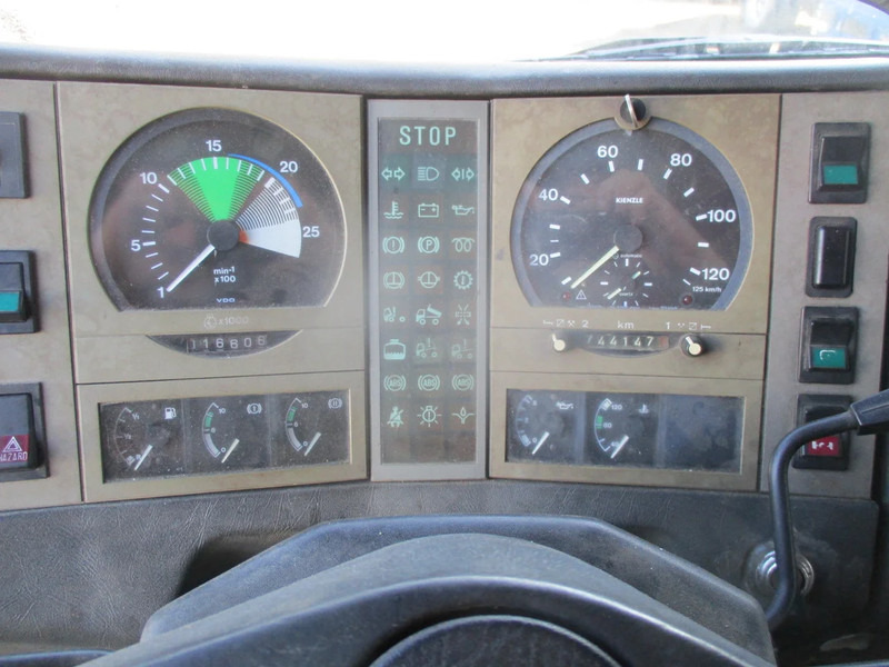 Sklápěč MAN 26.402 6x4 , ZF Manual , Retarder , 3 Way tipper , Spring suspension: obrázek 11