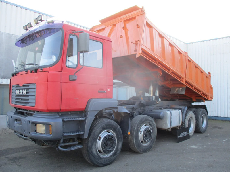 MAN 35.414 , 8x4 , ZF Manual , EURO 3 , 3 way tipper , Spring suspension - Sklápěč: obrázek 1 MAN 35.414 , 8x4 , ZF Manual , EURO 3 , 3 way tipper , Spring suspension - Sklápěč: obrázek 1