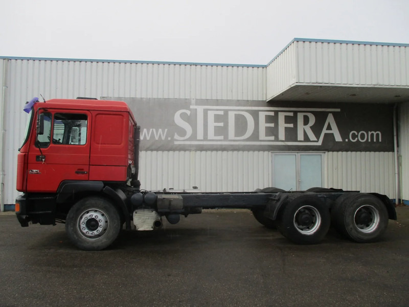 MAN F2000 26-414 , , 6x4 , ZF Manual , Spring suspension - Podvozek s kabinou: obrázek 2 MAN F2000 26-414 , , 6x4 , ZF Manual , Spring suspension - Podvozek s kabinou: obrázek 2
