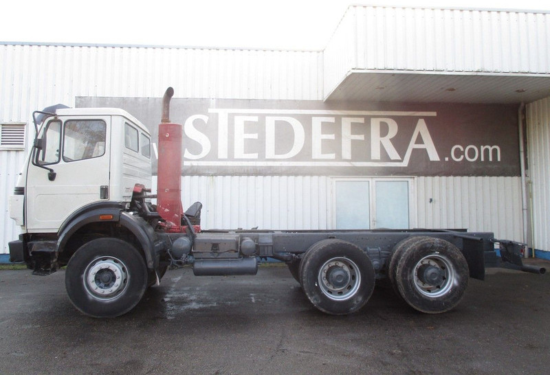 Mercedes-Benz 2538 , V8 , Manual , 6x4 , Spring suspension , Euro 2 - Podvozek s kabinou: obrázek 2 Mercedes-Benz 2538 , V8 , Manual , 6x4 , Spring suspension , Euro 2 - Podvozek s kabinou: obrázek 2