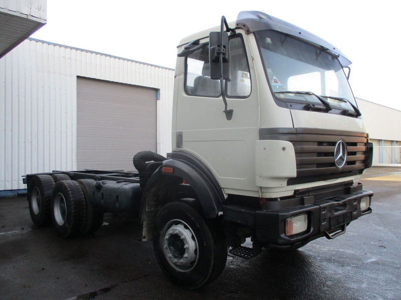 Mercedes-Benz 2538 , V8 , Manual , 6x4 , Spring suspension , Euro 2 - Podvozek s kabinou: obrázek 4 Mercedes-Benz 2538 , V8 , Manual , 6x4 , Spring suspension , Euro 2 - Podvozek s kabinou: obrázek 4