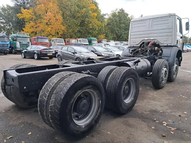 Mercedes-Benz 3235SK / 3535SK , 8x4, V8 BiTurbo, ZF Manual , Spring Suspension - Podvozek s kabinou: obrázek 3 Mercedes-Benz 3235SK / 3535SK , 8x4, V8 BiTurbo, ZF Manual , Spring Suspension - Podvozek s kabinou: obrázek 3