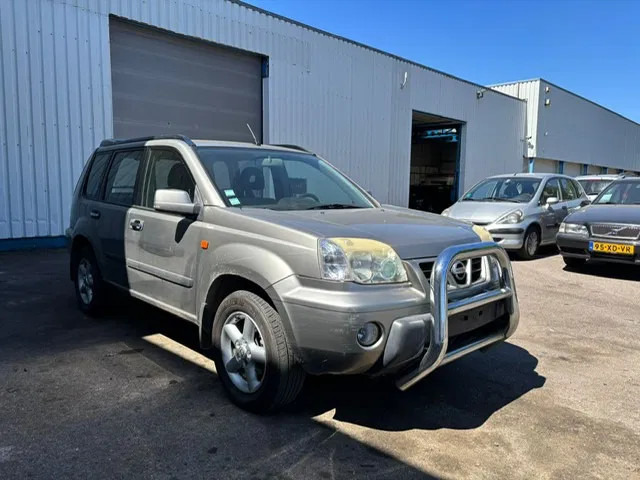 Nissan X-Trail 2.2 DCi , 4x4 , Airco , Export - Osobní auto: obrázek 4 Nissan X-Trail 2.2 DCi , 4x4 , Airco , Export - Osobní auto: obrázek 4