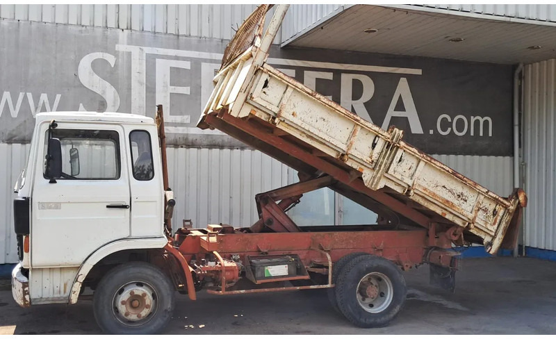 Renault Midliner S 130 , 6 Cylinder , 3 Way Tipper , Spring suspensiom - Sklápěč: obrázek 2 Renault Midliner S 130 , 6 Cylinder , 3 Way Tipper , Spring suspensiom - Sklápěč: obrázek 2