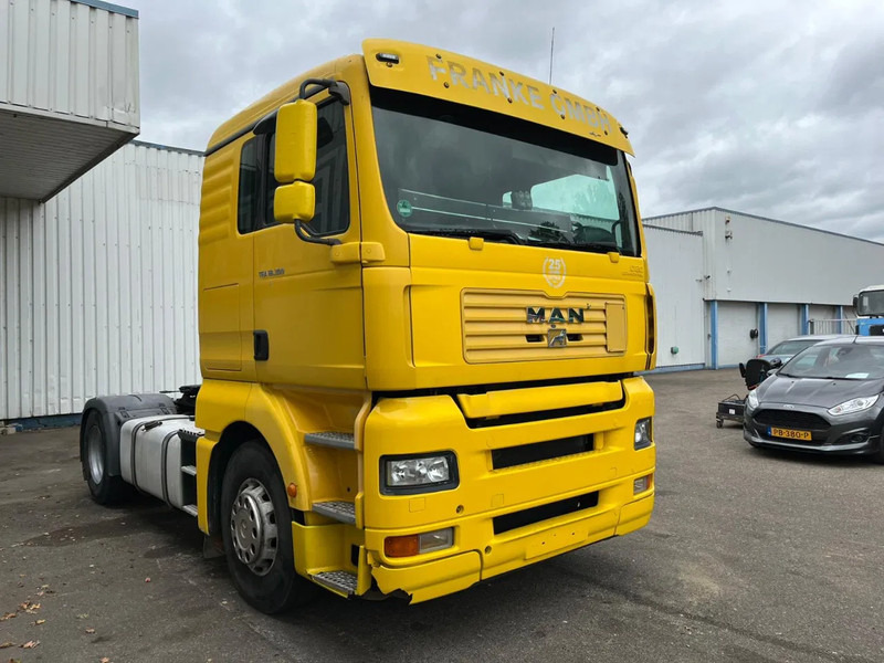 MAN TGA 18-390 , Manual Gearbox , Airco , PTO , Tipper hydraulics - Tahač: obrázek 4 MAN TGA 18-390 , Manual Gearbox , Airco , PTO , Tipper hydraulics - Tahač: obrázek 4