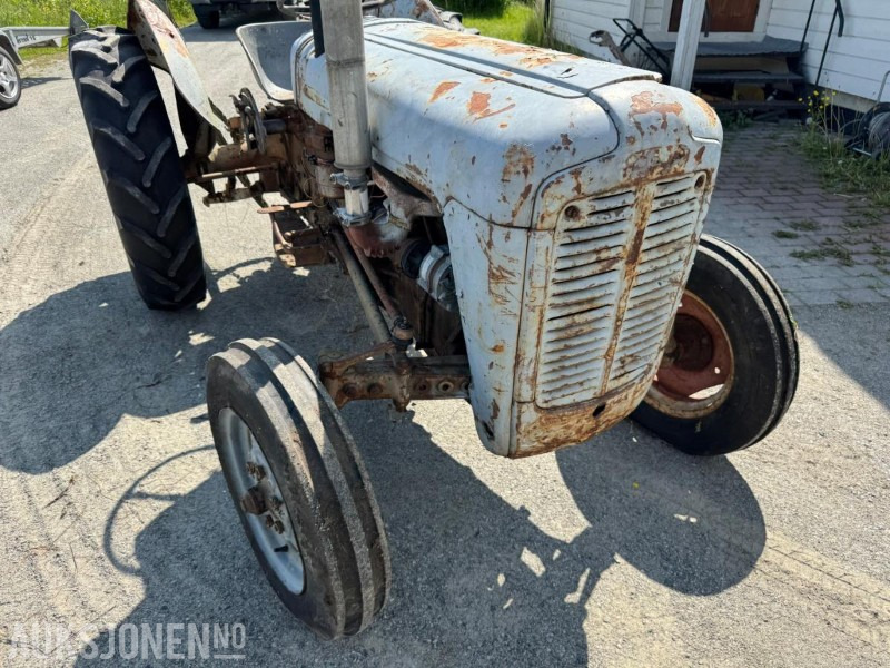 1959 Ferguson 35 Gullfisk - Traktor: obrázek 3 1959 Ferguson 35 Gullfisk - Traktor: obrázek 3
