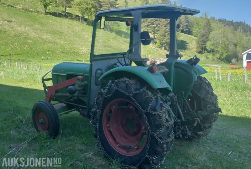 1964 Traktor - Deutz D40 med lastapparat, Reparasjonsobjekt - Traktor: obrázek 5 1964 Traktor - Deutz D40 med lastapparat, Reparasjonsobjekt - Traktor: obrázek 5