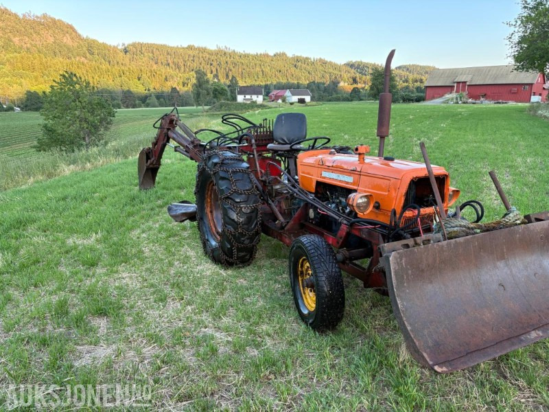 1971 Fiat 415 traktorgraver med tannskuffe - Traktor: obrázek 3 1971 Fiat 415 traktorgraver med tannskuffe - Traktor: obrázek 3